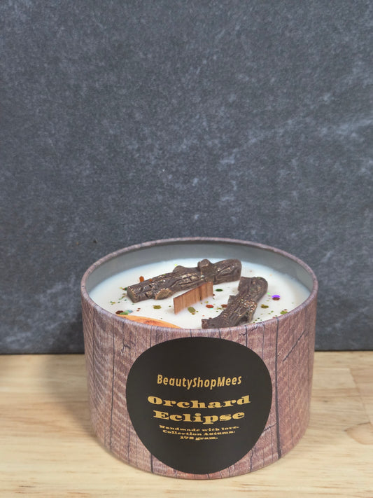 Orchard Eclipse Brown Candle – Appel, Bourbon, Kaneel & Sinaasappel