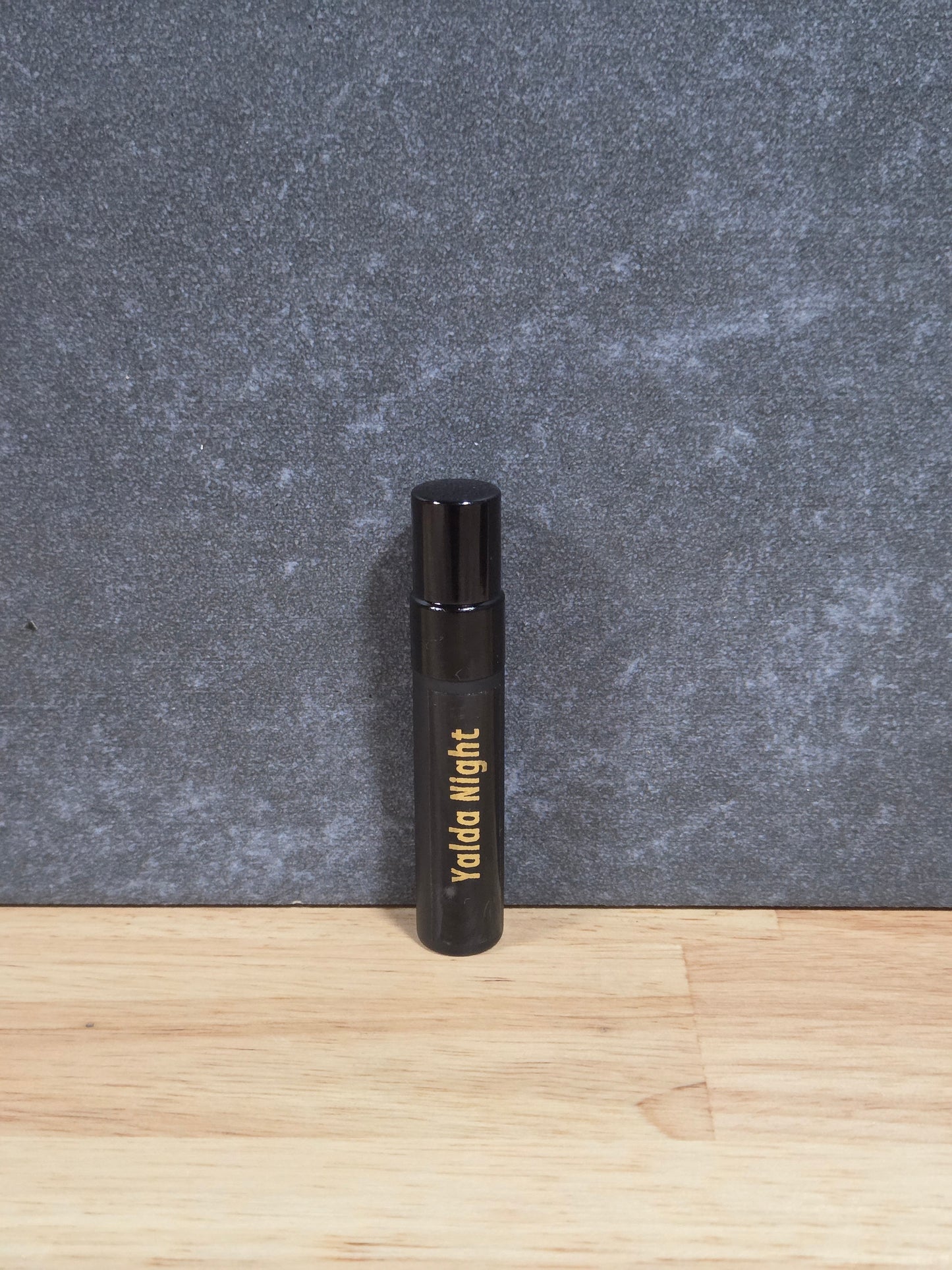 Roomspray Yalda Night Sample 5ml – BeautyShopMees