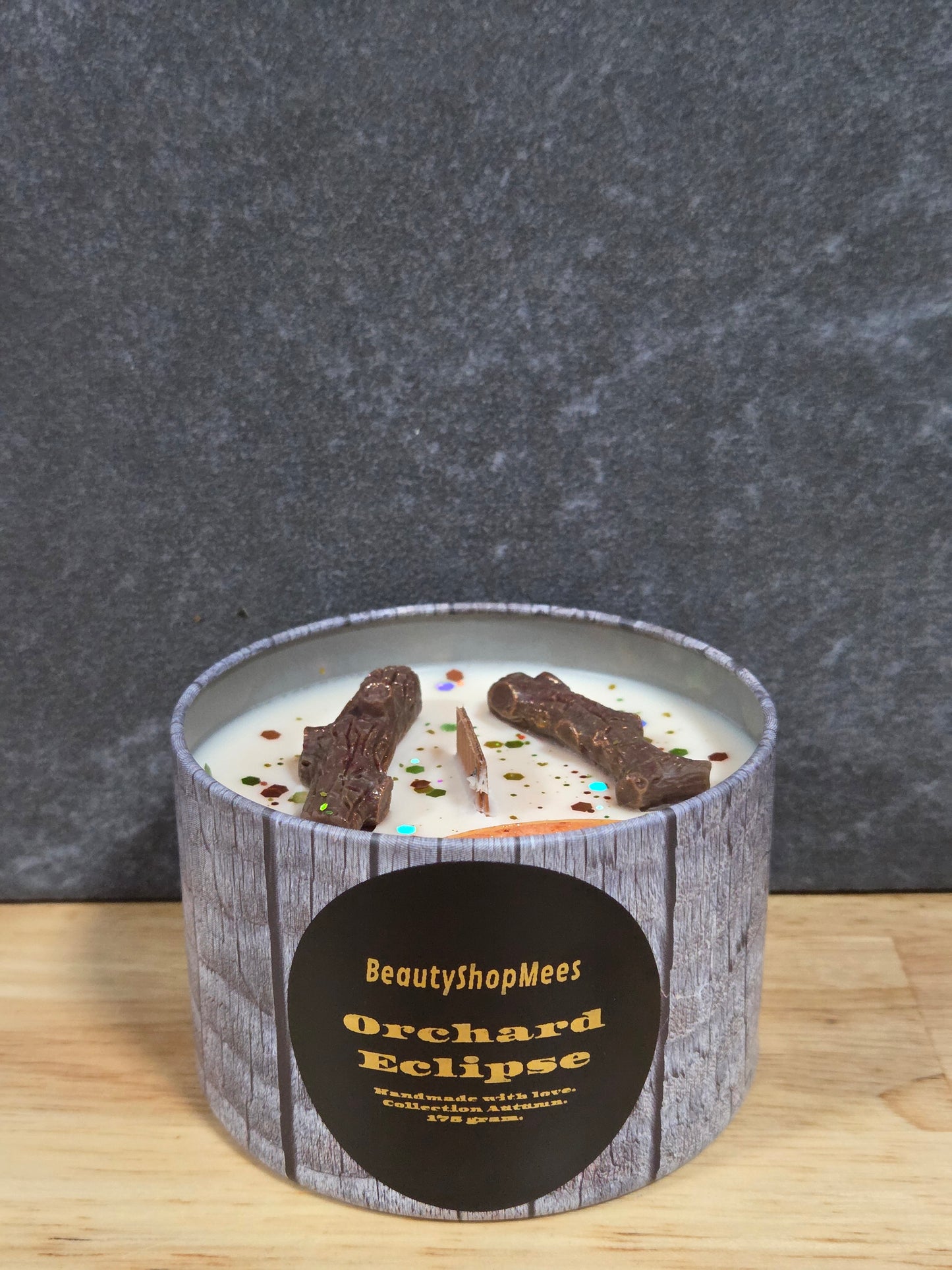 Orchard Eclipse Gray Candle – Appel, Bourbon, Kaneel & Sinaasappel