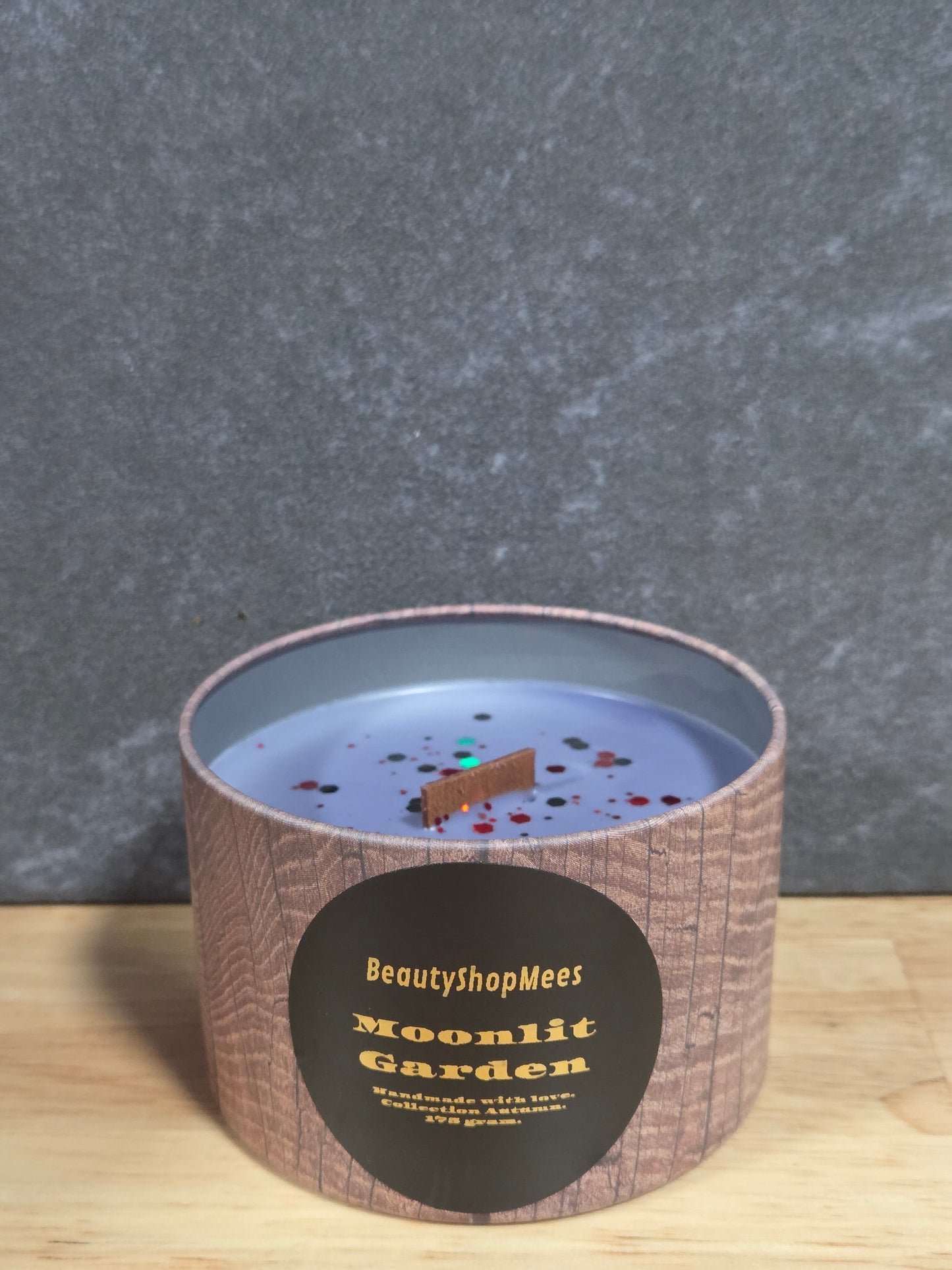 Moonlit Garden Brown Candle – Bergamot, Zwarte Thee & Betoverde Orchidee
